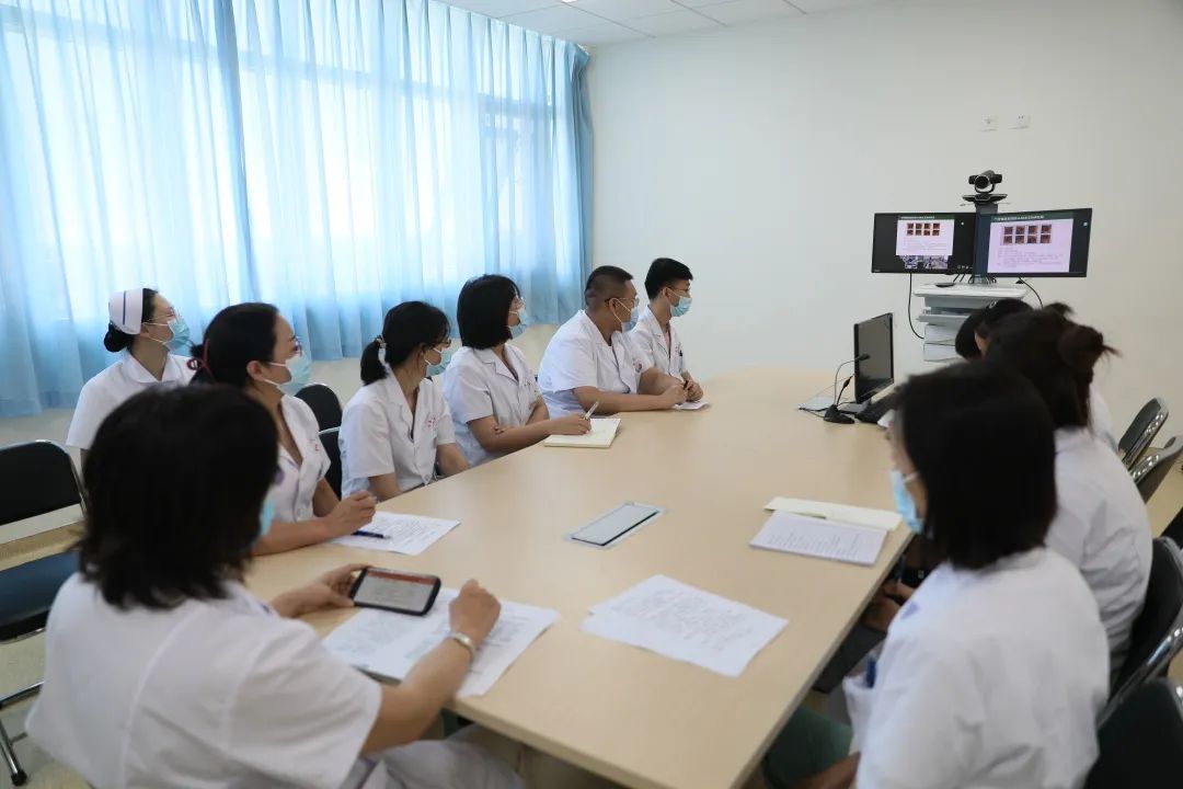 全省首家！中國醫(yī)科大學(xué)附屬第一醫(yī)院專家來“查房”，家門口享國內(nèi)優(yōu)質(zhì)醫(yī)療資源！(圖7)